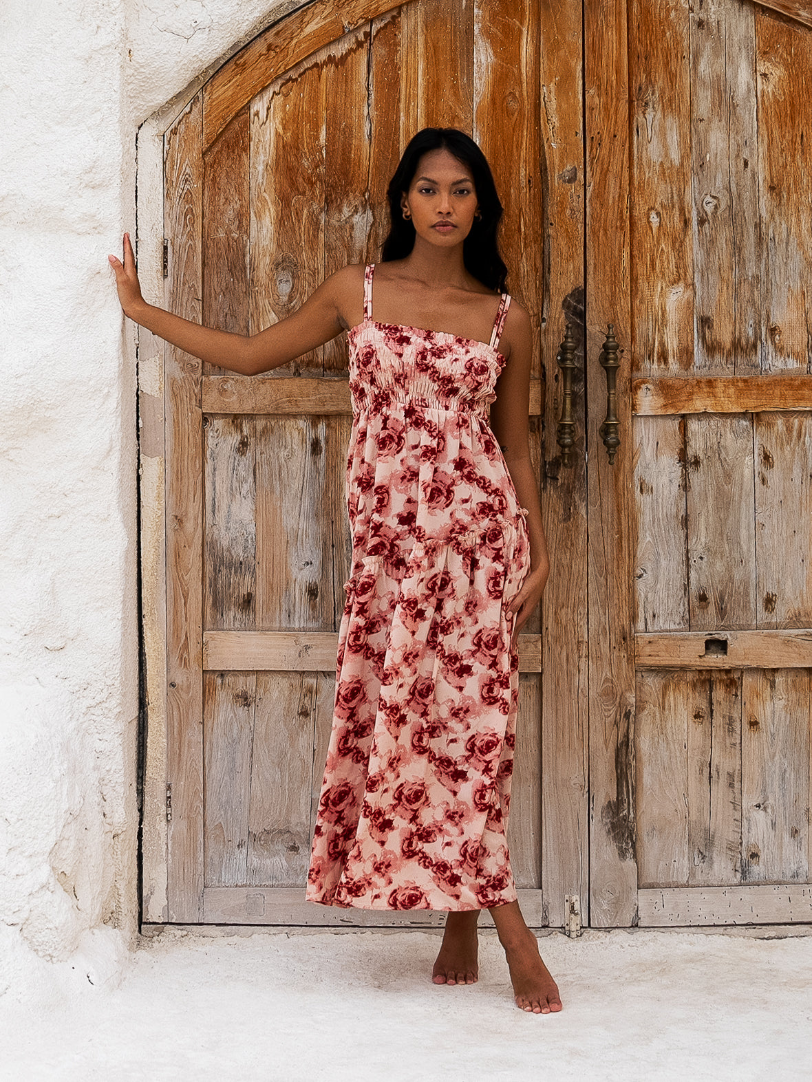 Stylish Adjustable Maxi Dress in Floral Rose Print – Effortless Style